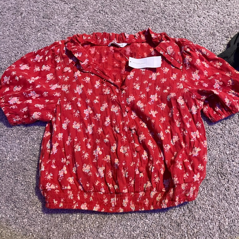 red floral small American Eagle shirt